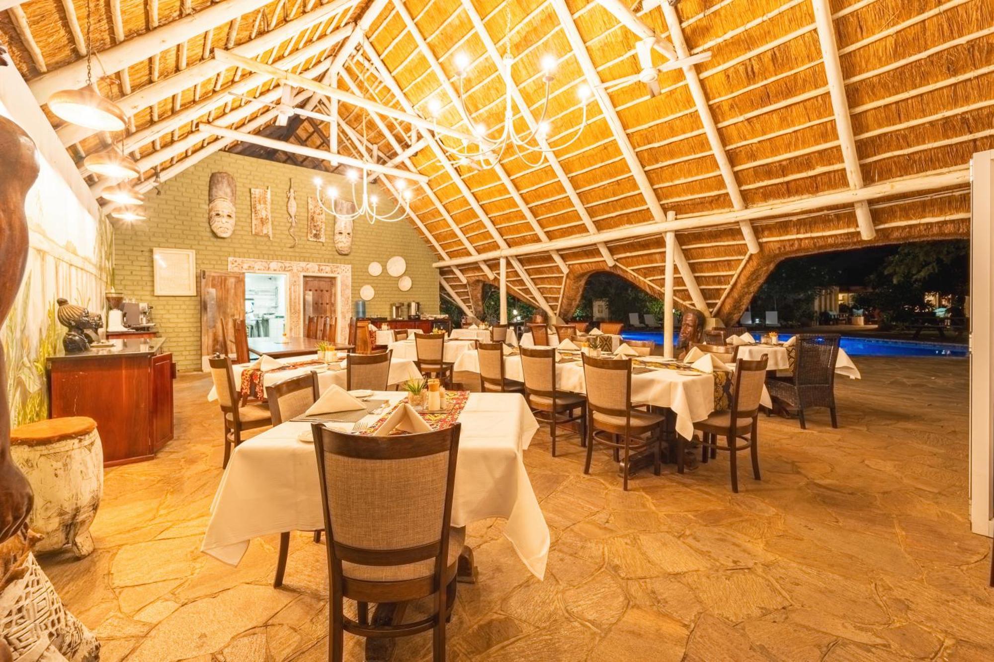 Bayete Guest Lodge Victoria Falls Exterior foto